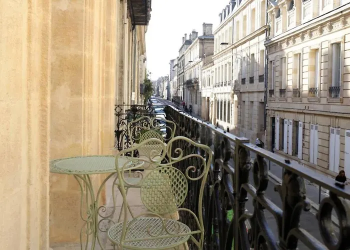 Saint André - Elegant, Central&quiet Appartement