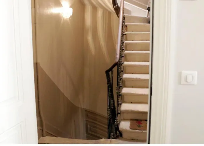 Saint Andre - Elegant, And Quiet Bordeaux